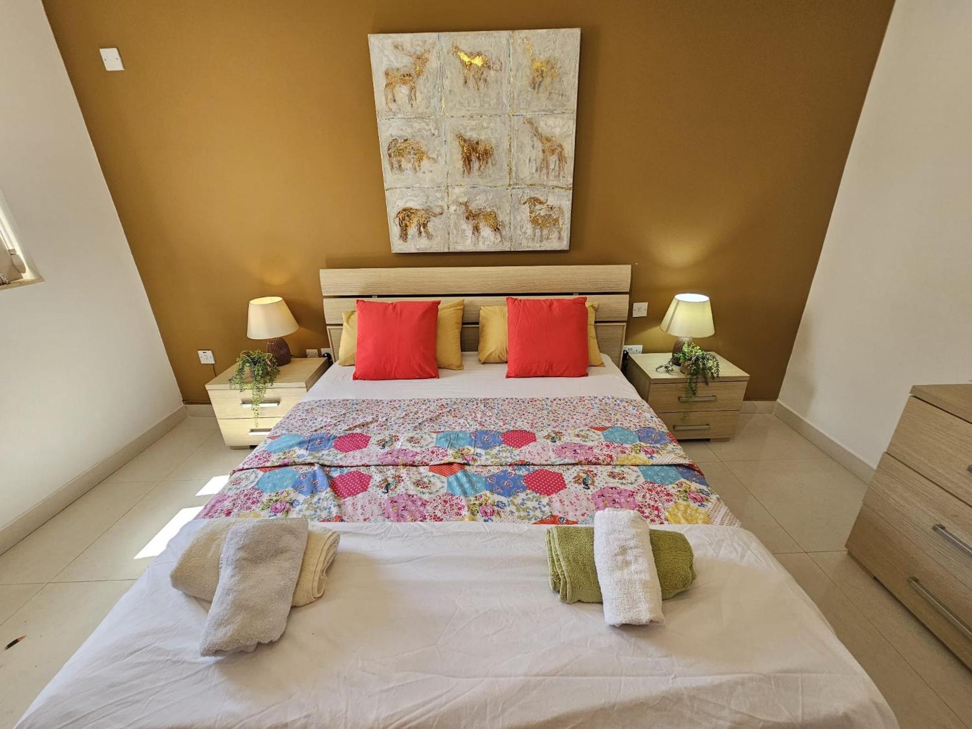 Cozy 2 Bdr 2 Bth Terrace Near Promenade